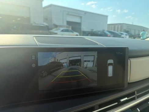Used 2025 Hyundai Santa Fe SEL FWD image 14