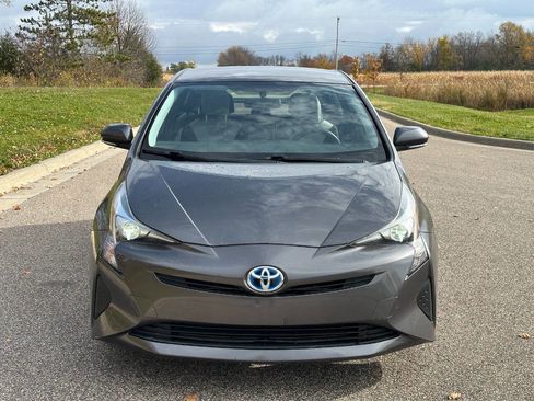 Used 2016 Toyota Prius Two image 5