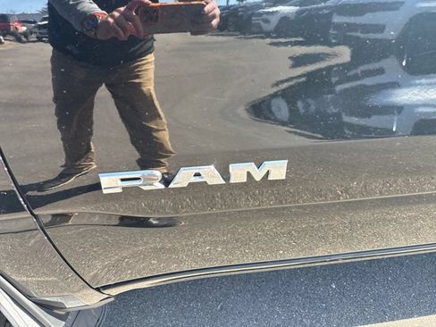 Used 2020 RAM 1500 Big Horn AWD/4WD image 9