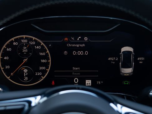 Used 2024 Bentley Flying Spur V8 image 50