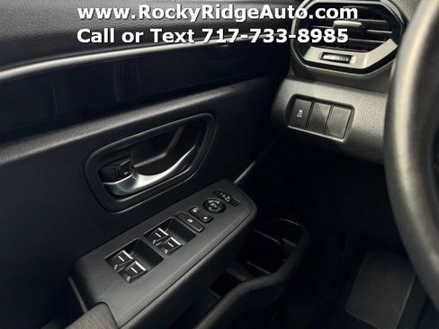 Used 2025 Honda Pilot Sport image 22