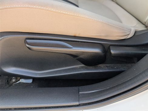 Used 2020 Honda Civic LX image 13