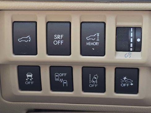 Used 2017 Subaru Outback 3.6R Limited AWD/4WD image 30