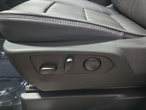 New 2026 Chevrolet Suburban High Country AWD/4WD image 31