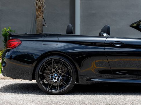 Used 2020 BMW M4 Convertible w/ Competition Package RWD image 6