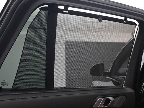 Used 2024 BMW X5 xDrive40i w/ M Sport Package AWD/4WD image 17