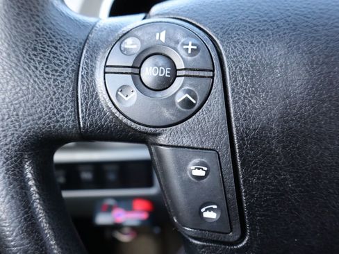 Used 2010 Toyota Tundra 4x4 CrewMax image 30