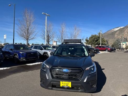 Used 2023 Subaru Forester image 8