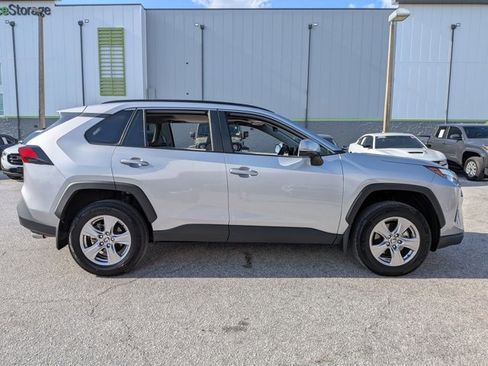 Used 2025 Toyota RAV4 XLE w/ Convenience Package image 4