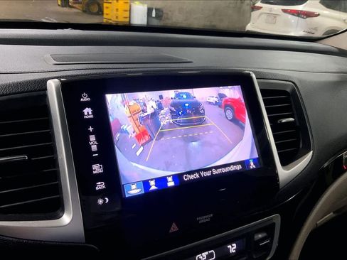 Used 2018 Honda Pilot Elite image 26