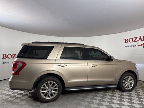 Used 2020 Ford Expedition XLT w/ Equipment Group 202A image 9