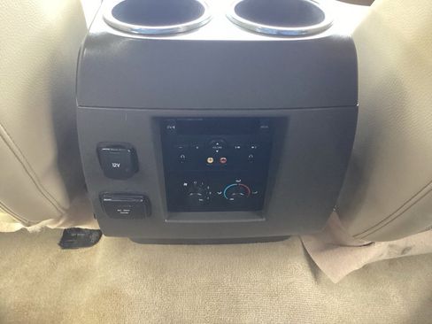 Used 2012 Ford Expedition EL XLT image 24