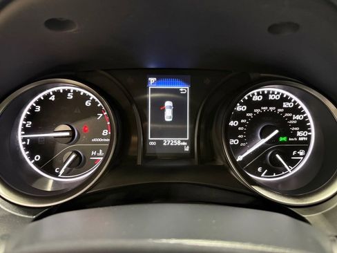 Used 2024 Toyota Camry SE image 26