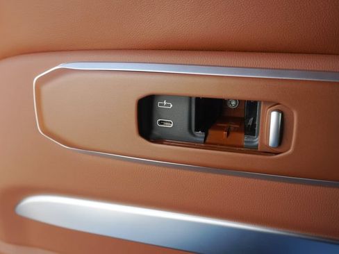 New 2027 BMW X7 M60i AWD/4WD image 19