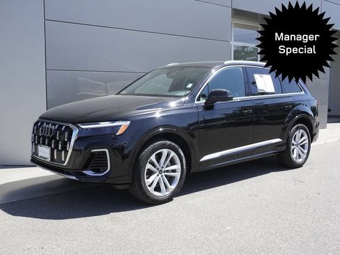 Used 2025 Audi Q7 3.0T Premium Plus AWD/4WD image 3