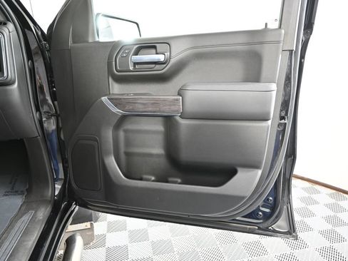 Used 2021 Chevrolet Silverado 1500 LTZ w/ Safety Package II AWD/4WD image 13