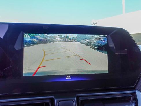 Used 2025 Chevrolet TrailBlazer LS w/ LS Convenience Package FWD image 17