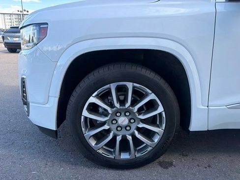 Used 2023 GMC Acadia Denali AWD/4WD image 4