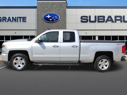 Used 2017 Chevrolet Silverado 1500 LTZ Z71 w/ LTZ Plus Package AWD/4WD image 7