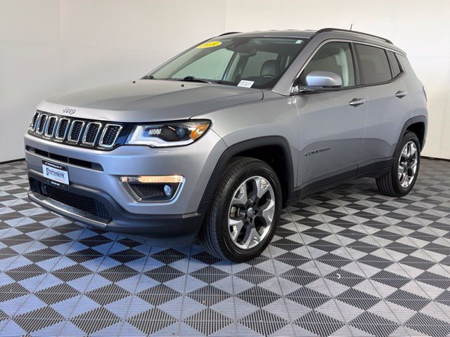 Used 2018 Jeep Compass Limited w/ Navigation Group AWD/4WD image 2