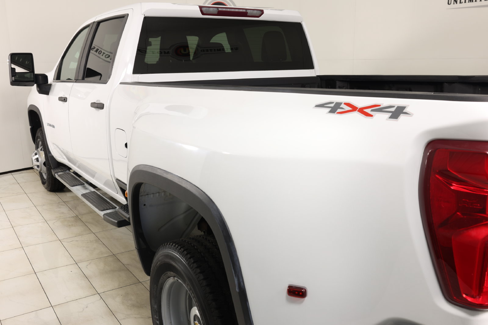 Used 2023 Chevrolet Silverado 3500 W/T w/ Gooseneck/5TH Wheel Package AWD/4WD image 38