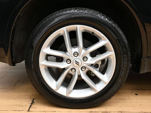 Used 2025 Dodge Durango GT AWD/4WD image 13