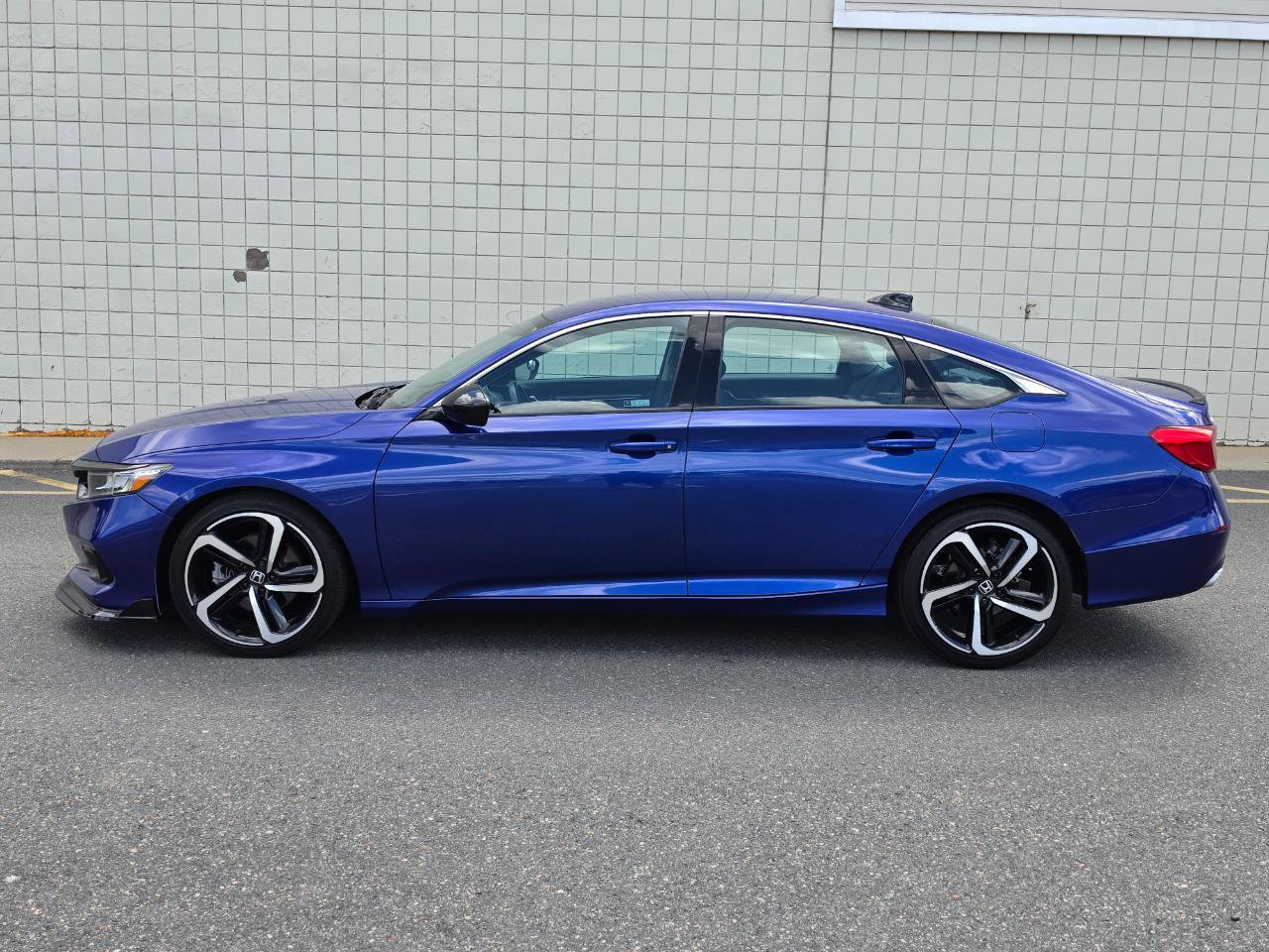 Used 2021 Honda Accord Sport Special Edition image 4