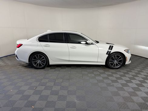 Used 2021 BMW 330i Sedan w/ Convenience Package RWD image 8