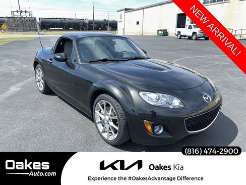 Used 2011 MAZDA MX-5 Miata Grand Touring image 1