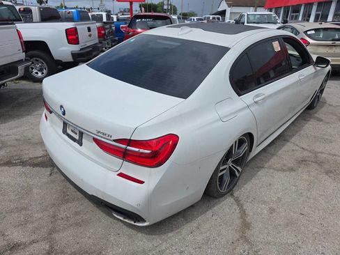 Used 2017 BMW 740i RWD image 7