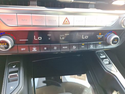 Used 2025 Kia Telluride SX FWD image 23