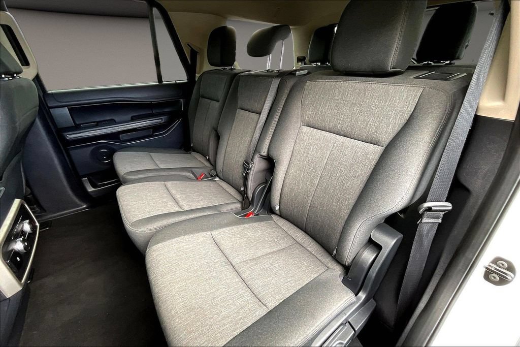 Used 2024 Ford Expedition XLT RWD image 25