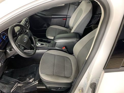 Used 2022 Ford Escape SE w/ Convenience Package FWD image 27