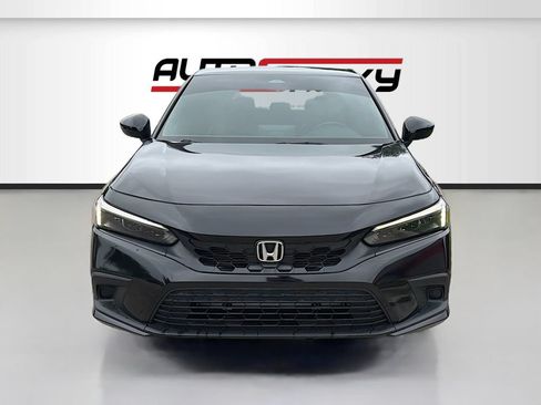 Used 2023 Honda Civic Sport image 2