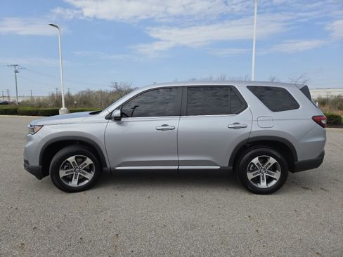 Used 2025 Honda Pilot EX-L image 15