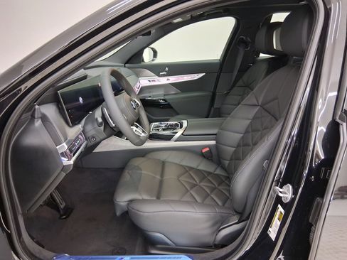 New 2026 BMW 740i 740i w/ Premium Package image 3