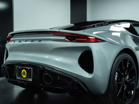New 2026 Lotus Emira SE RWD image 39