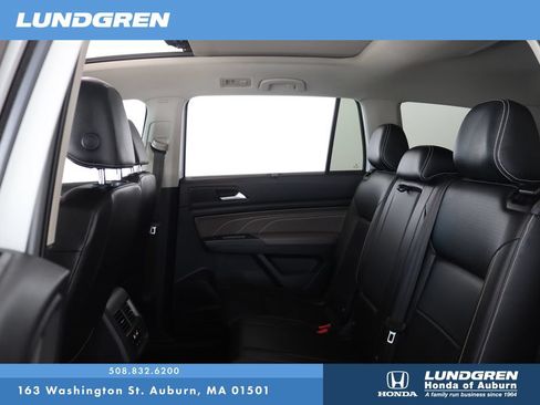 Used 2021 Volkswagen Atlas SEL AWD/4WD image 14