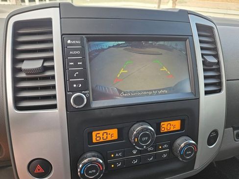 Used 2020 Nissan Frontier SV w/ Midnight Edition Floor Mats image 21