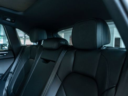 Certified 2026 Porsche Macan AWD/4WD image 25