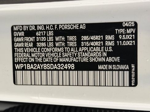 Certified 2025 Porsche Cayenne Coupe image 26