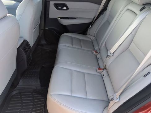 Used 2023 Nissan Rogue SL w/ SL Premium Package FWD image 25