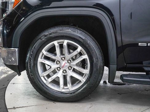 Used 2019 GMC Sierra 1500 SLT w/ Driver Alert Package I AWD/4WD image 30