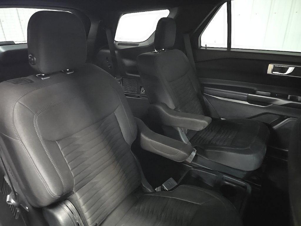 Used 2020 Ford Explorer XLT w/ Comfort Package AWD/4WD image 20