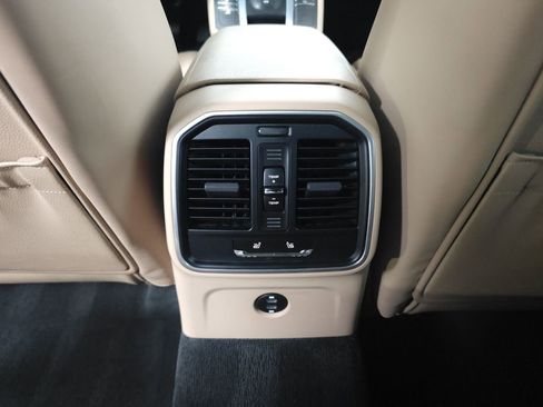 Used 2020 Porsche Macan S AWD/4WD image 21