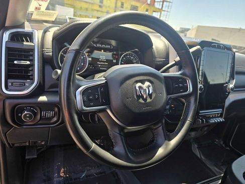 Used 2024 RAM 2500 Laramie AWD/4WD image 23