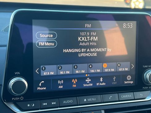 Used 2024 Nissan Altima 2.5 SV image 19