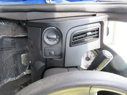 Used 2011 Ford Focus SE FWD image 11