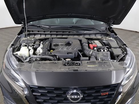 Used 2023 Nissan Altima 2.0 SR FWD image 21