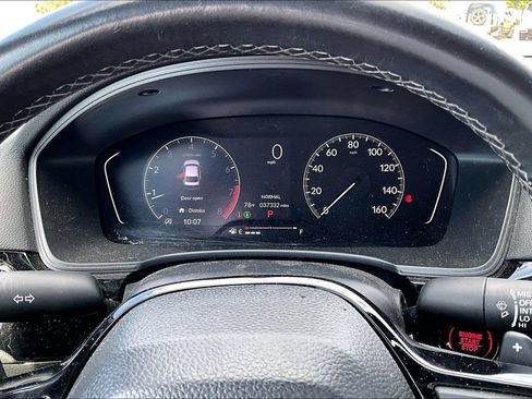 Used 2023 Honda Civic Sport image 18